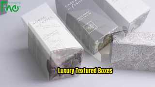 กล่องกระดาษที่มีเนื้อเยื่อ